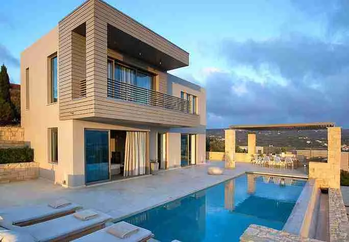 Cretan sun and top discounts with Youphoria Villas